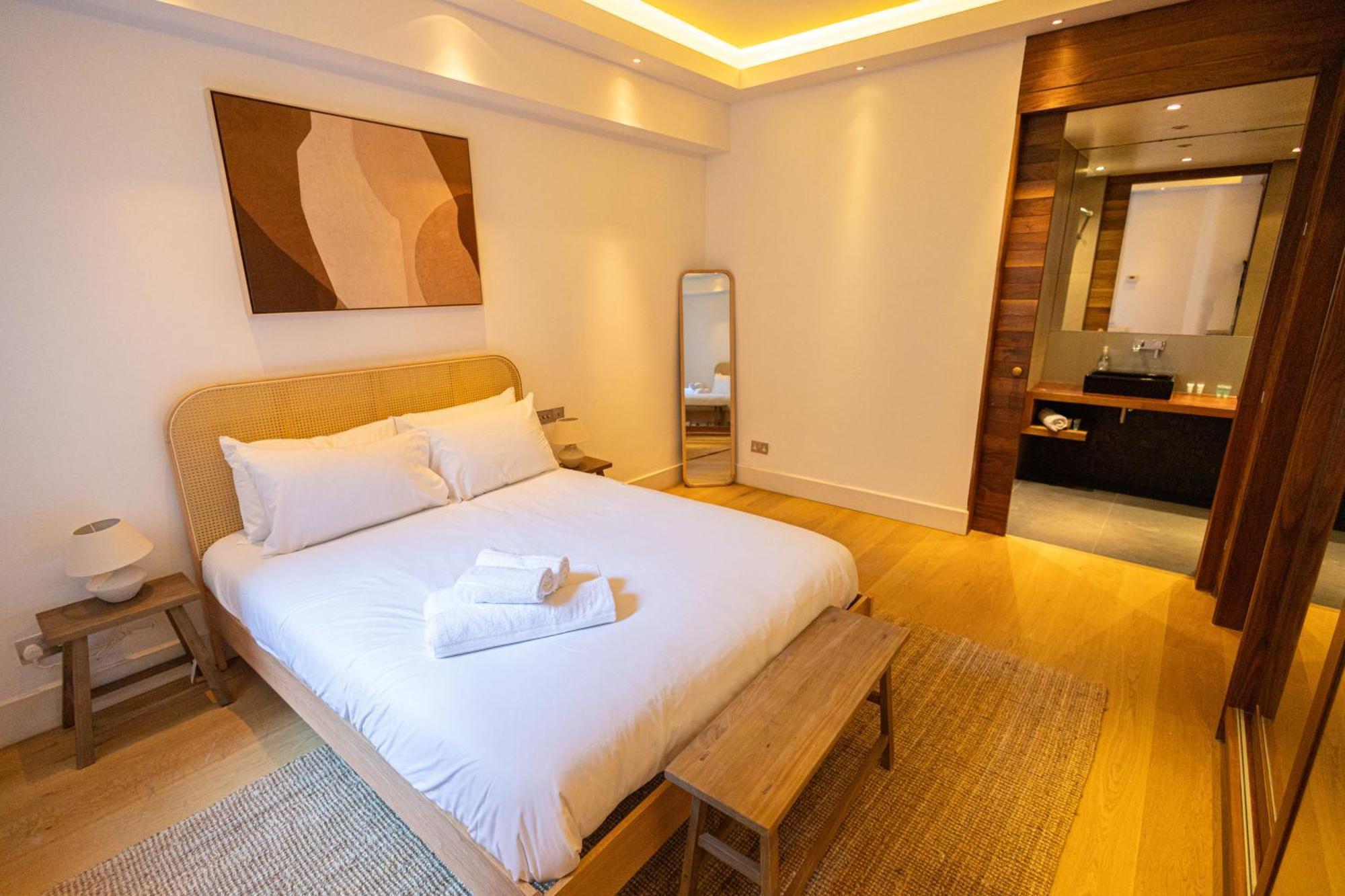 2Bedroom Gem In The Heart Of Kensington London Ngoại thất bức ảnh