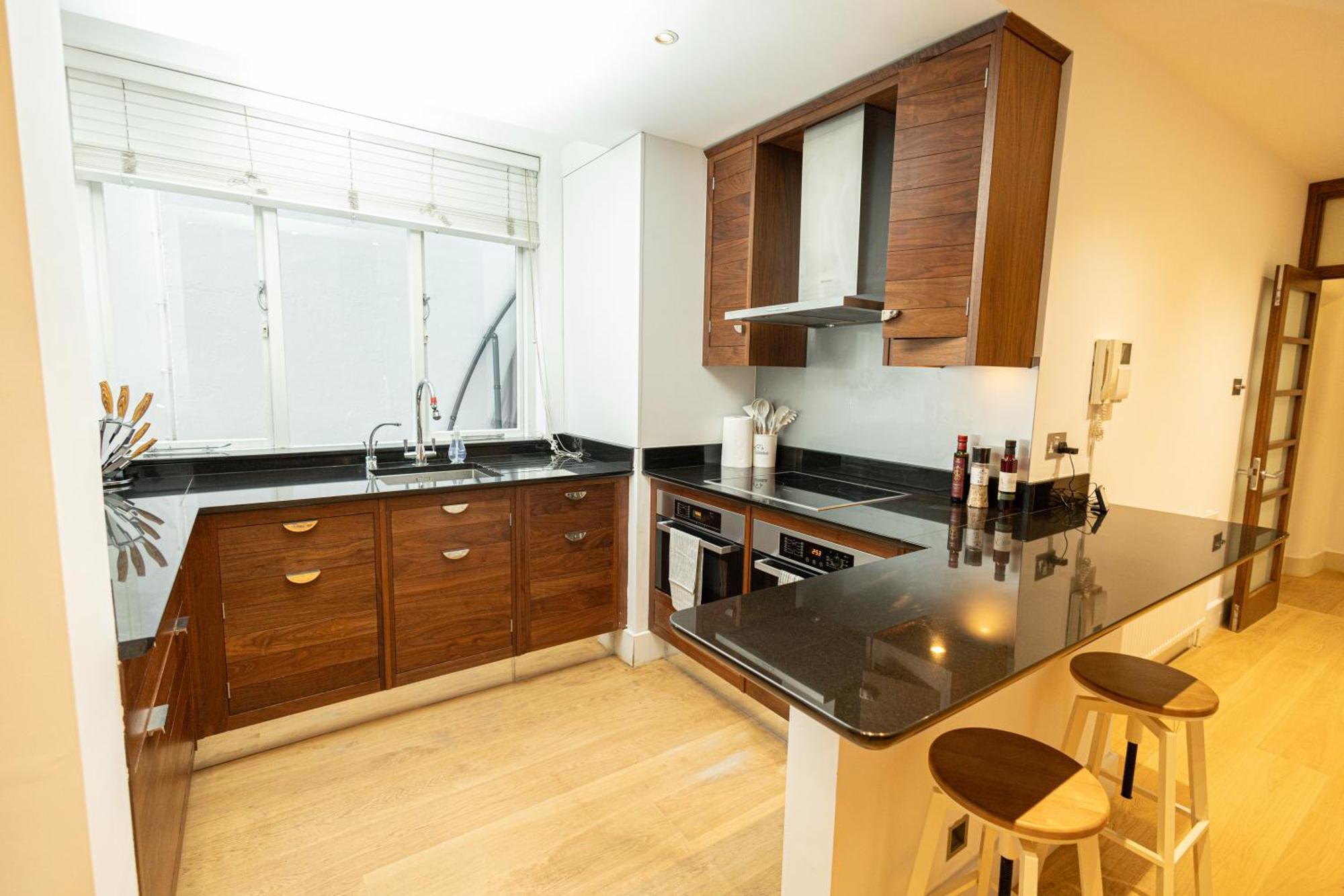 2Bedroom Gem In The Heart Of Kensington London Ngoại thất bức ảnh