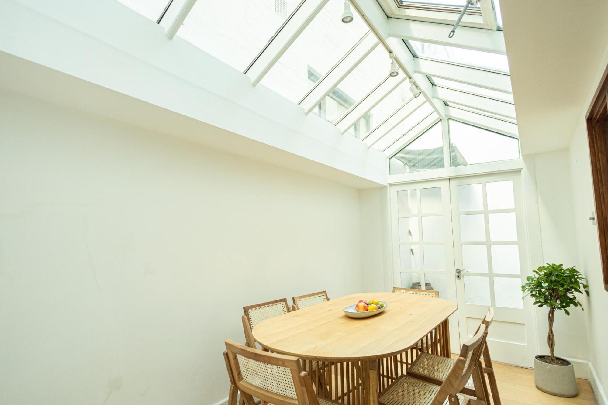 2Bedroom Gem In The Heart Of Kensington London Ngoại thất bức ảnh
