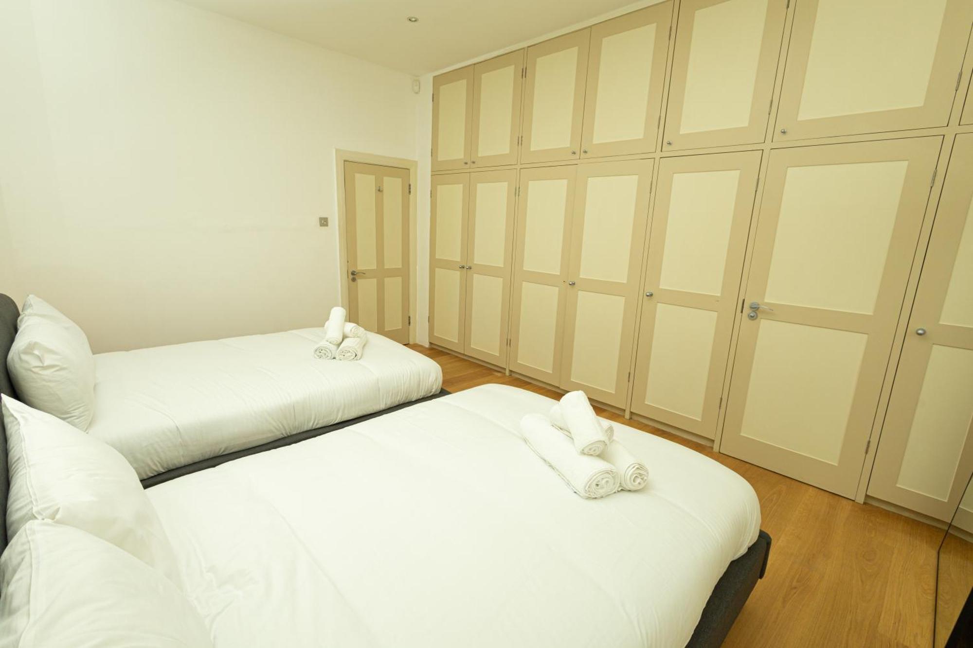 2Bedroom Gem In The Heart Of Kensington London Ngoại thất bức ảnh